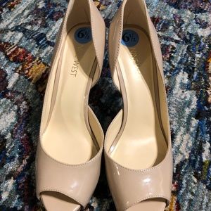 Steve Madden Shoes - Steve Madden nude peep toe heels Steve Madden Shoes - Steve Madden nude peep toe heels